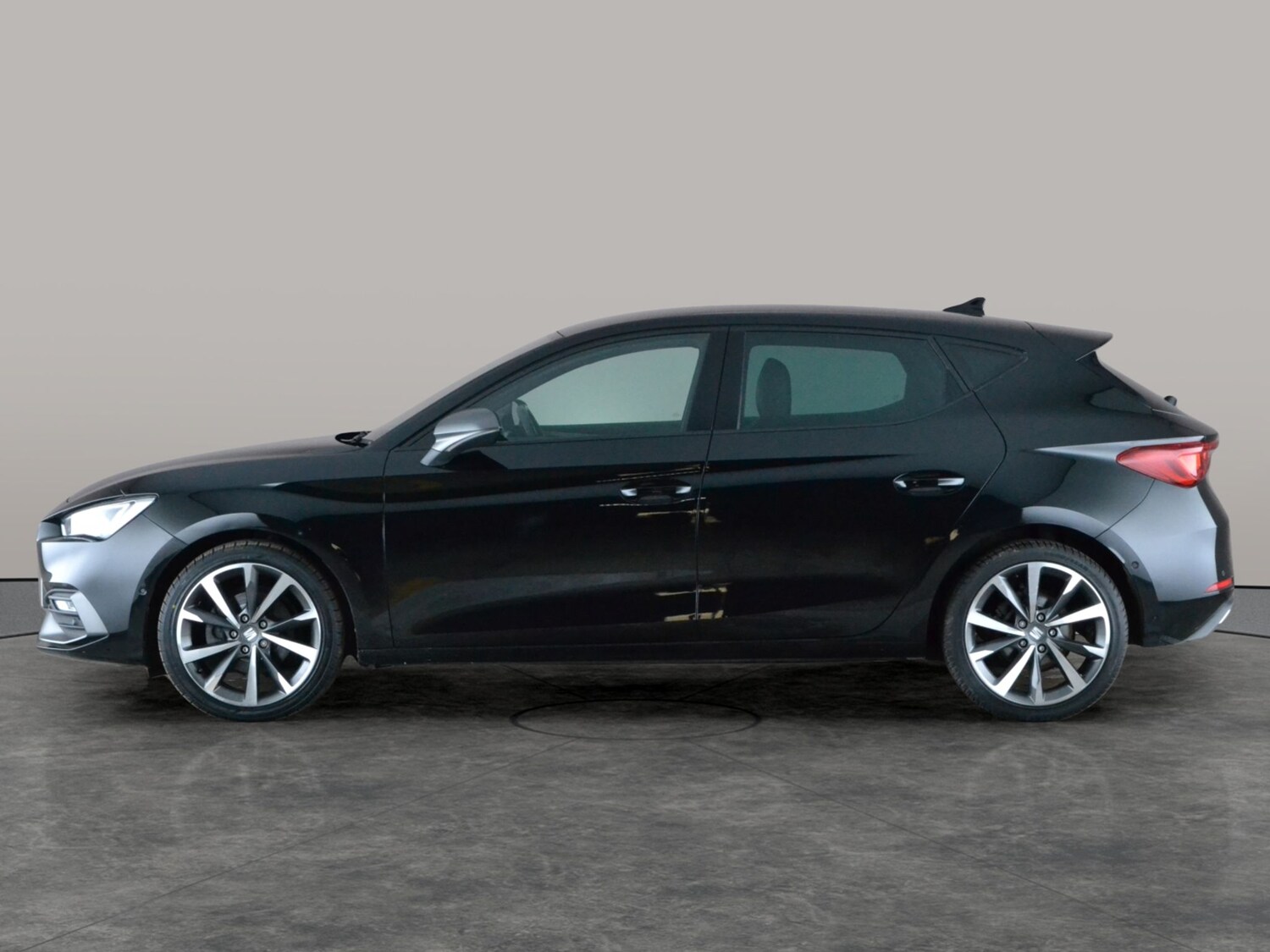 Used SEAT Leon 2021 for sale - 77890295: Photo 12