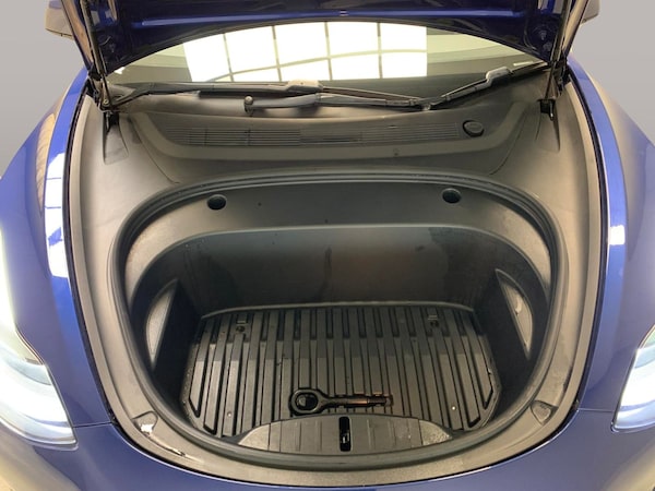 Used Tesla Model 3 2020 for sale - 76147200: Photo 43
