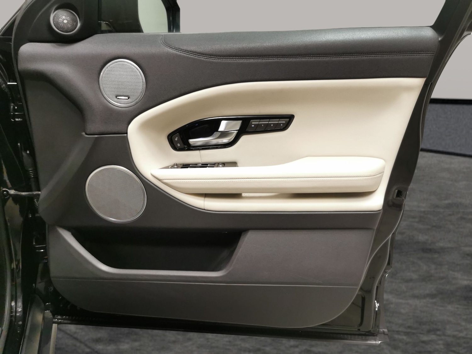 Used Land Rover Range Rover Evoque 2019 for sale - 77159689: Photo 31