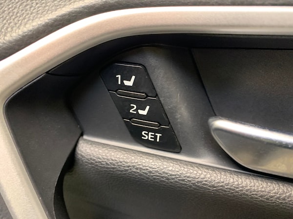 Used Toyota RAV4 2022 for sale - 76249707: Photo 27