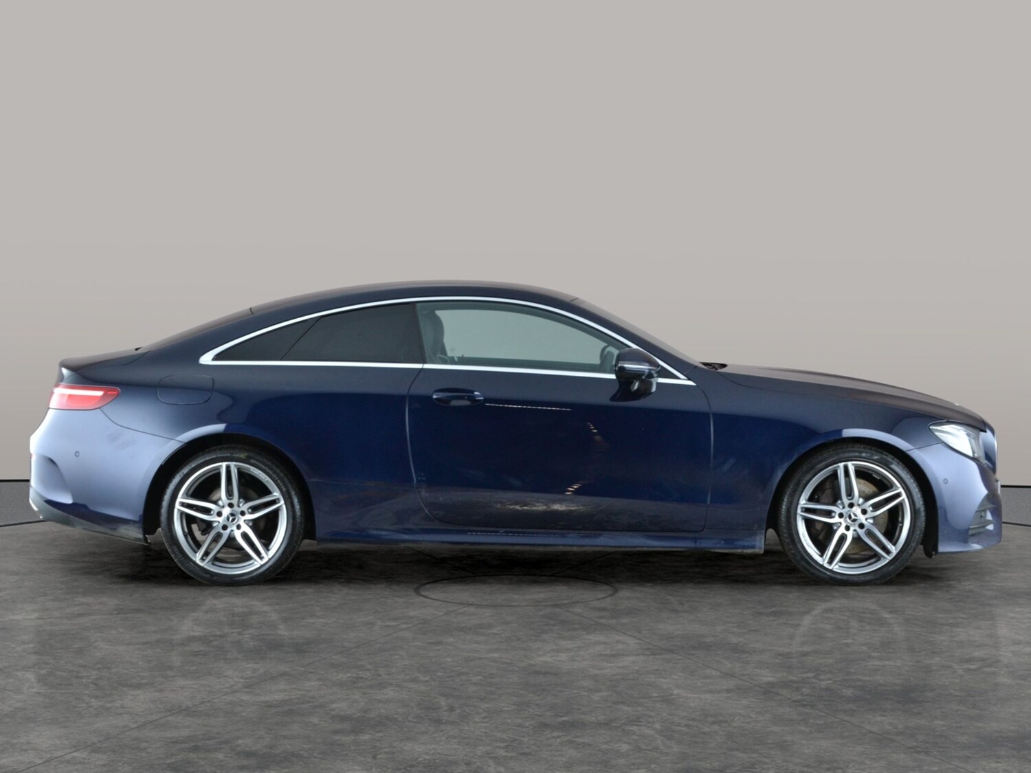 Used Mercedes-Benz E Class 2020 for sale - 77842027: Photo 9