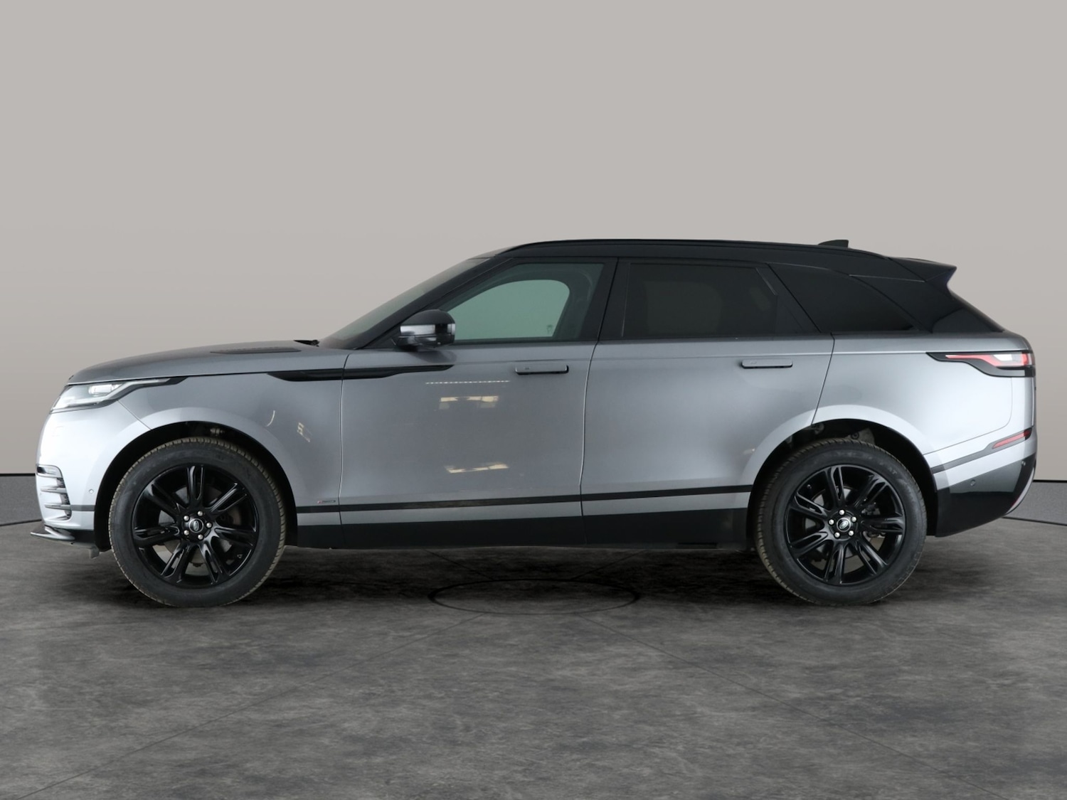 Used Land Rover Range Rover Velar 2021 for sale - 76636280: Photo 13