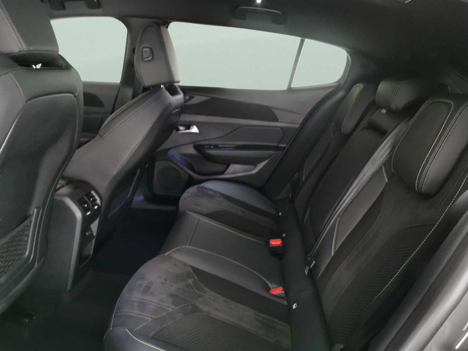 Used Peugeot 408 2024 for sale - 76879164: Photo 24