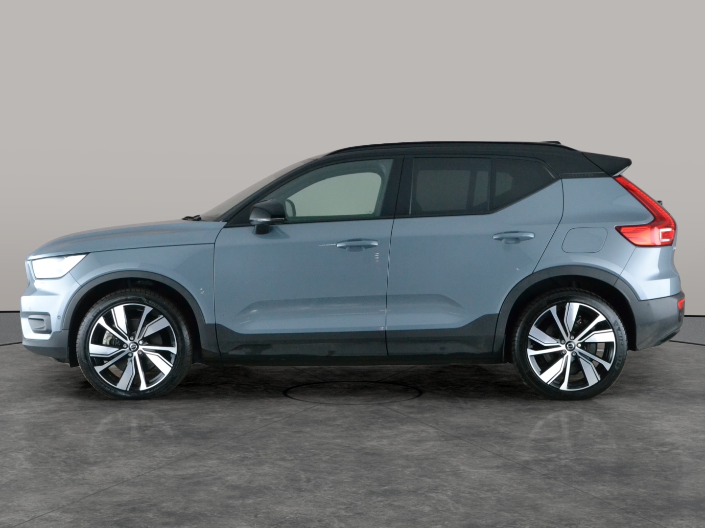 Used Volvo XC40 2021 for sale - 77648559: Photo 15