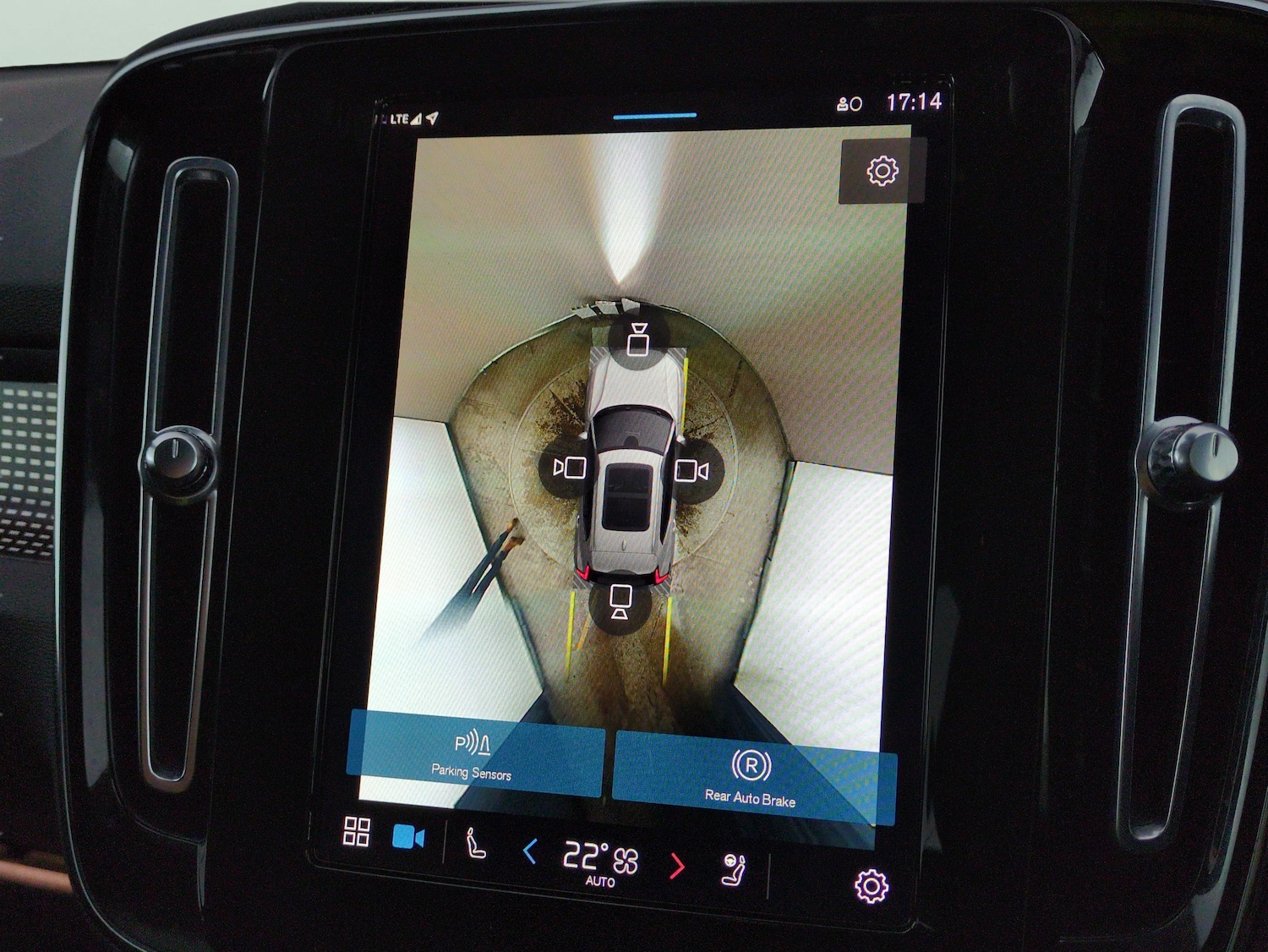 Used Volvo XC40 2021 for sale - 77648559: Photo 19