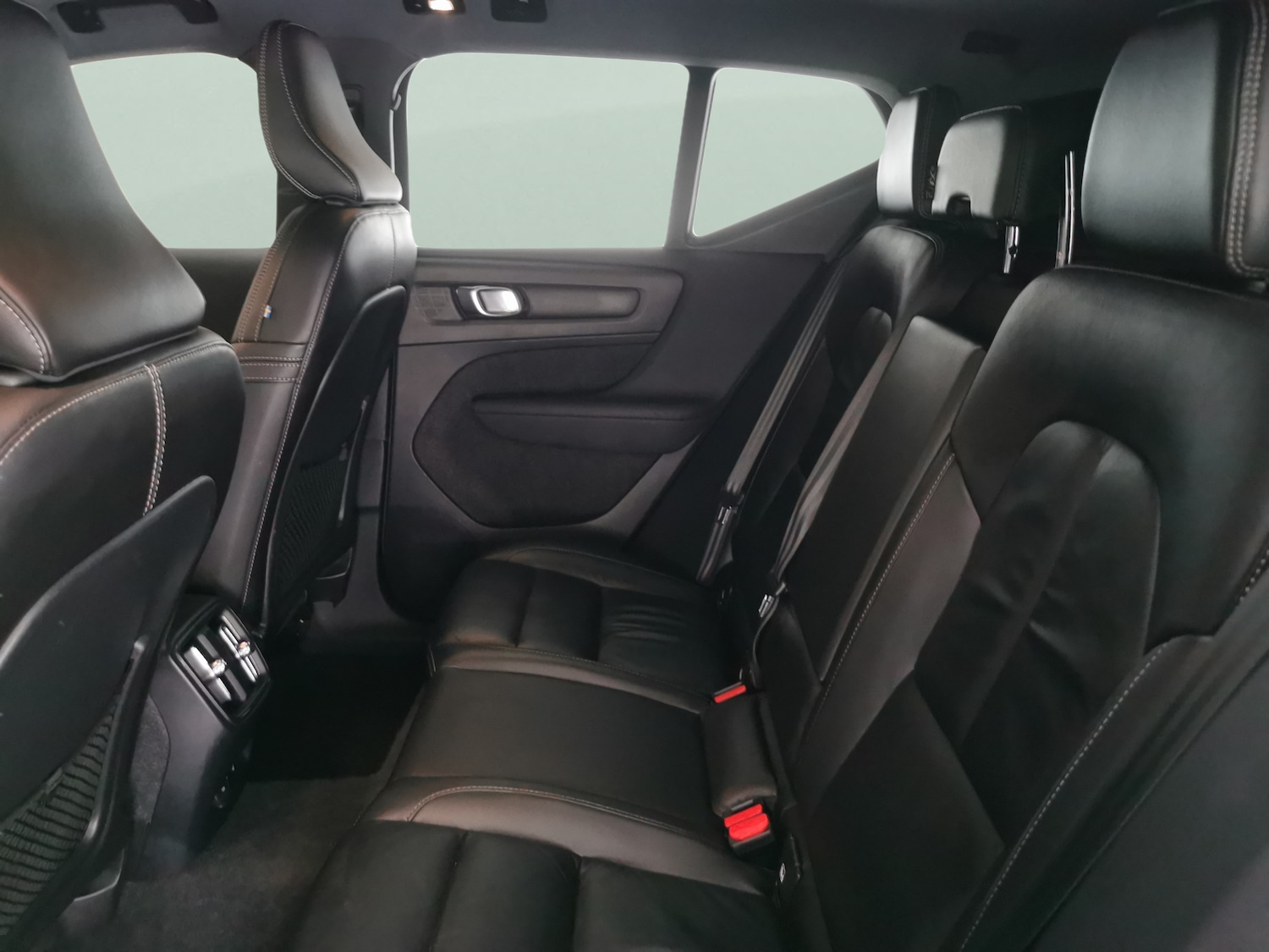 Used Volvo XC40 2021 for sale - 77648559: Photo 30