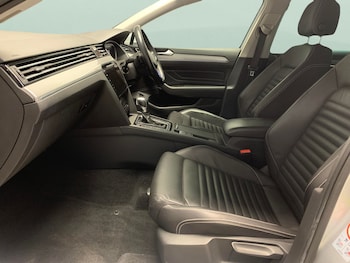 Used Volkswagen Passat 2020 for sale - 75955289: Photo