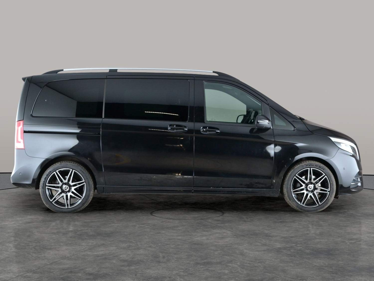 Used Mercedes-Benz V-Class 2020 for sale - 77068218: Photo 11