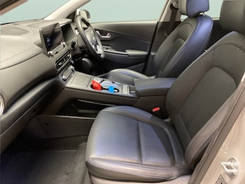 Used Hyundai KONA 2023 for sale - 78538452: Photo