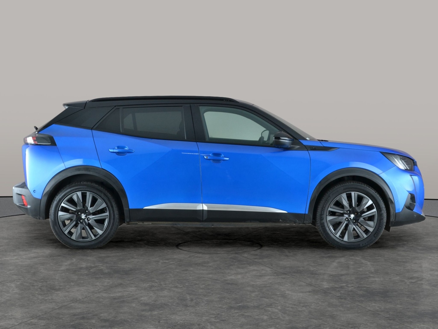 Used Peugeot 2008 2020 for sale - 77234348: Photo 8