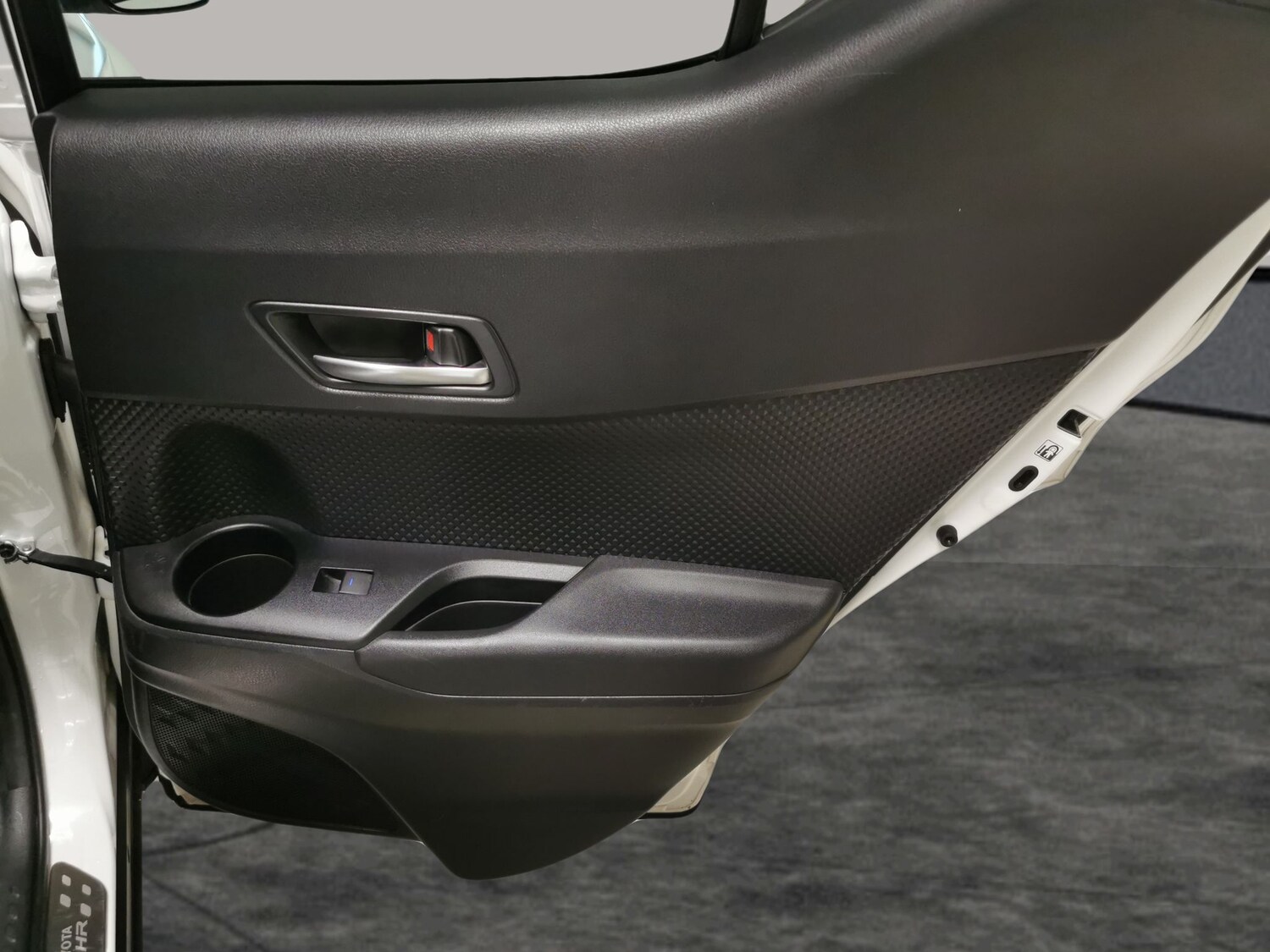 Used Toyota C-HR for sale - 78129464: Photo 26