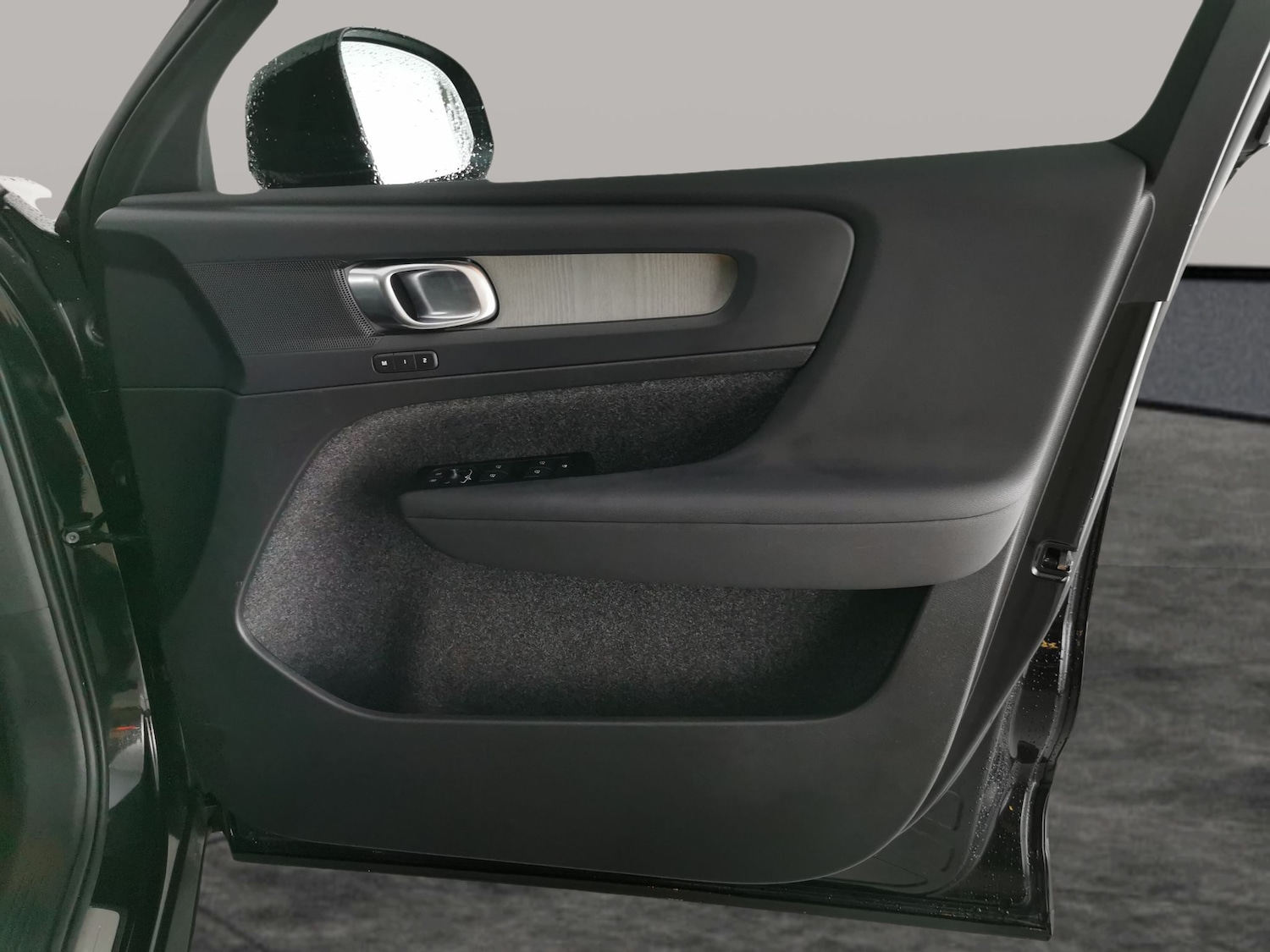 Used Volvo XC40 2022 for sale - 76984536: Photo 30