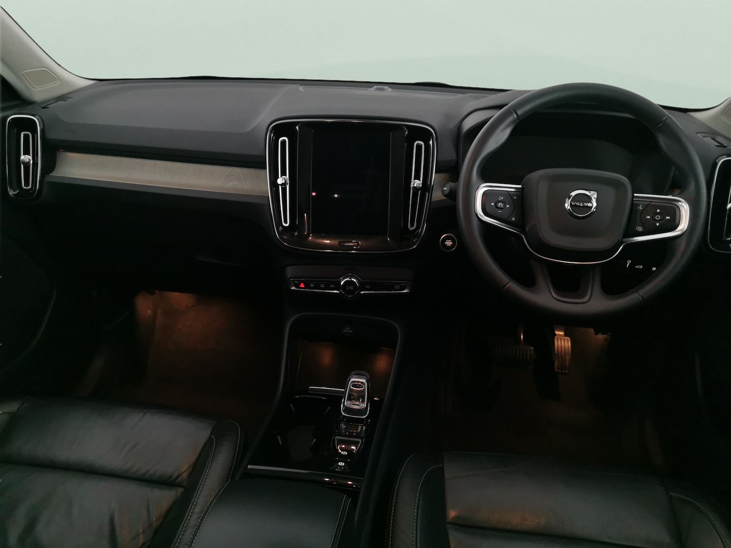 Used Volvo XC40 2022 for sale - 76984536: Photo 8