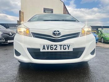 Used Toyota Yaris 2012 for sale - 78958908: Photo