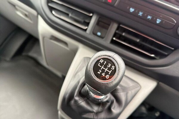 Used Ford Transit Custom 2024 for sale - 76271409: Photo 34