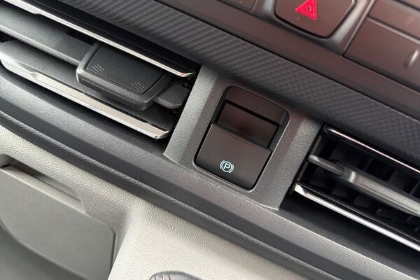 Used Ford Transit Custom 2024 for sale - 76271409: Photo 35