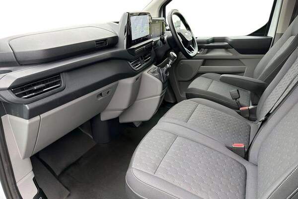 Used Ford Transit Custom 2024 for sale - 76271409: Photo 4