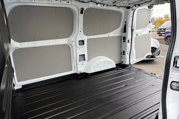 Used Ford Transit Custom 2024 for sale - 76271409: Photo 5