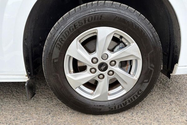 Used Ford Transit Custom 2024 for sale - 76271409: Photo 9