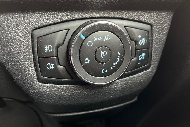 Used Ford Tourneo Courier 2020 for sale - 76382073: Photo 28