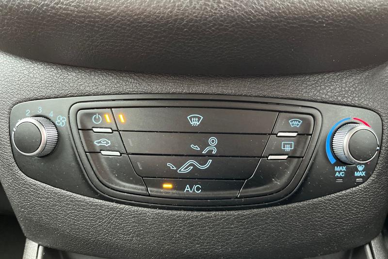 Used Ford Tourneo Courier 2020 for sale - 76382073: Photo 31