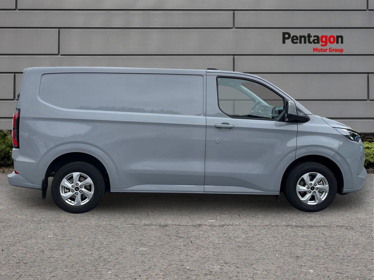 Used Ford E-Transit 2025 for sale - 76197863: Photo 13