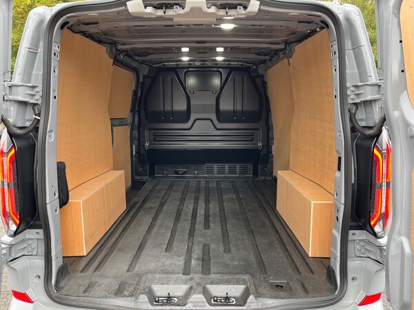 Used Ford E-Transit 2025 for sale - 76186190: Photo 11