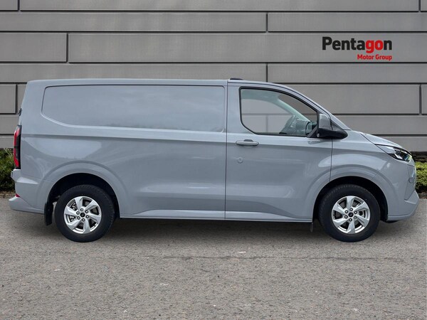 Used Ford E-Transit 2025 for sale - 76186190: Photo 13