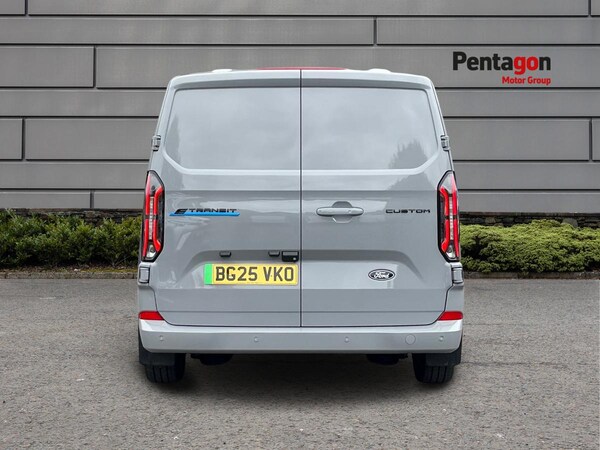 Used Ford E-Transit 2025 for sale - 76186190: Photo 16