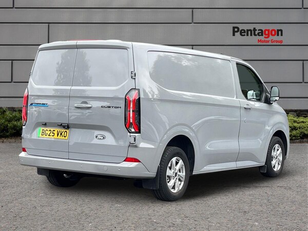 Used Ford E-Transit 2025 for sale - 76186190: Photo 4