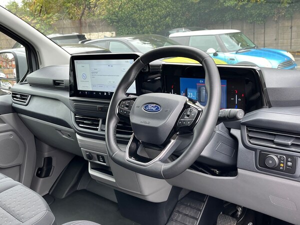 Used Ford E-Transit 2025 for sale - 76186190: Photo 5