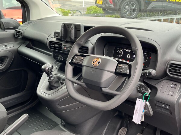 Used Vauxhall Combo 2025 for sale - 76141455: Photo 6