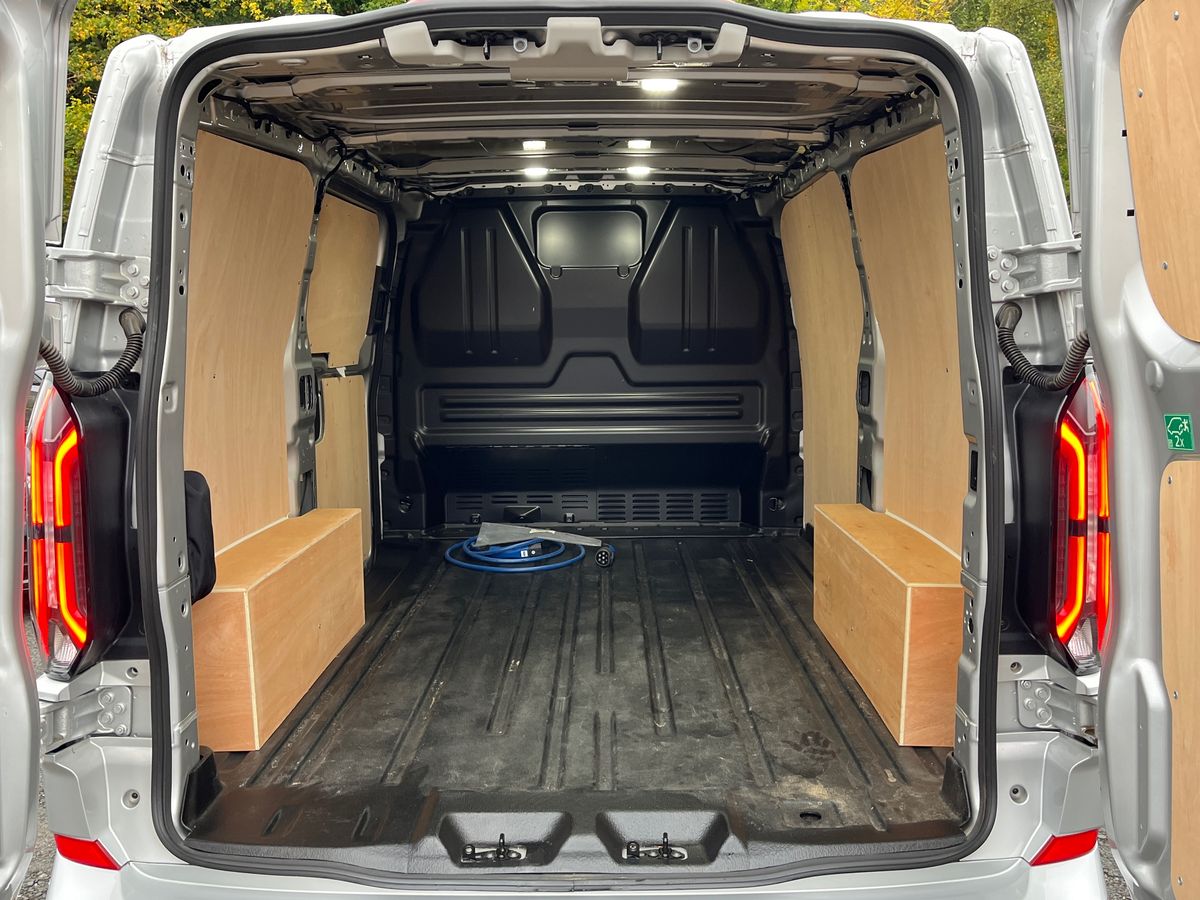 Used Ford E-Transit 2024 for sale - 76257223: Photo 11