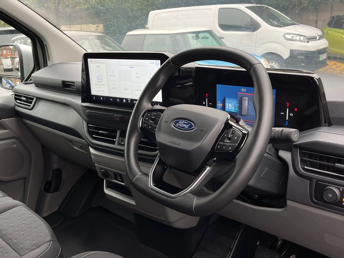 Used Ford E-Transit 2024 for sale - 76257223: Photo 5