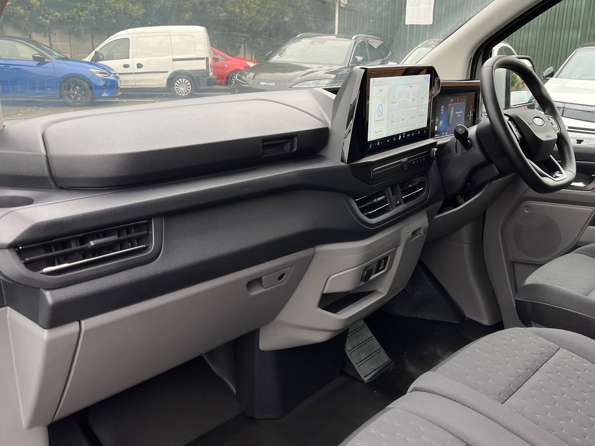 Used Ford E-Transit 2024 for sale - 76257223: Photo 8