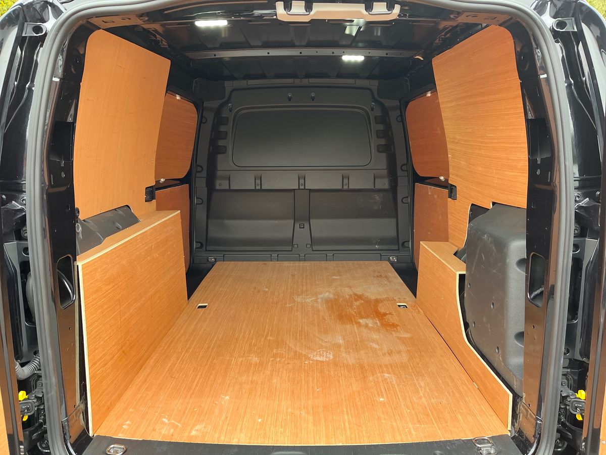 Used Ford Transit Connect 2025 for sale - 76292756: Photo 11