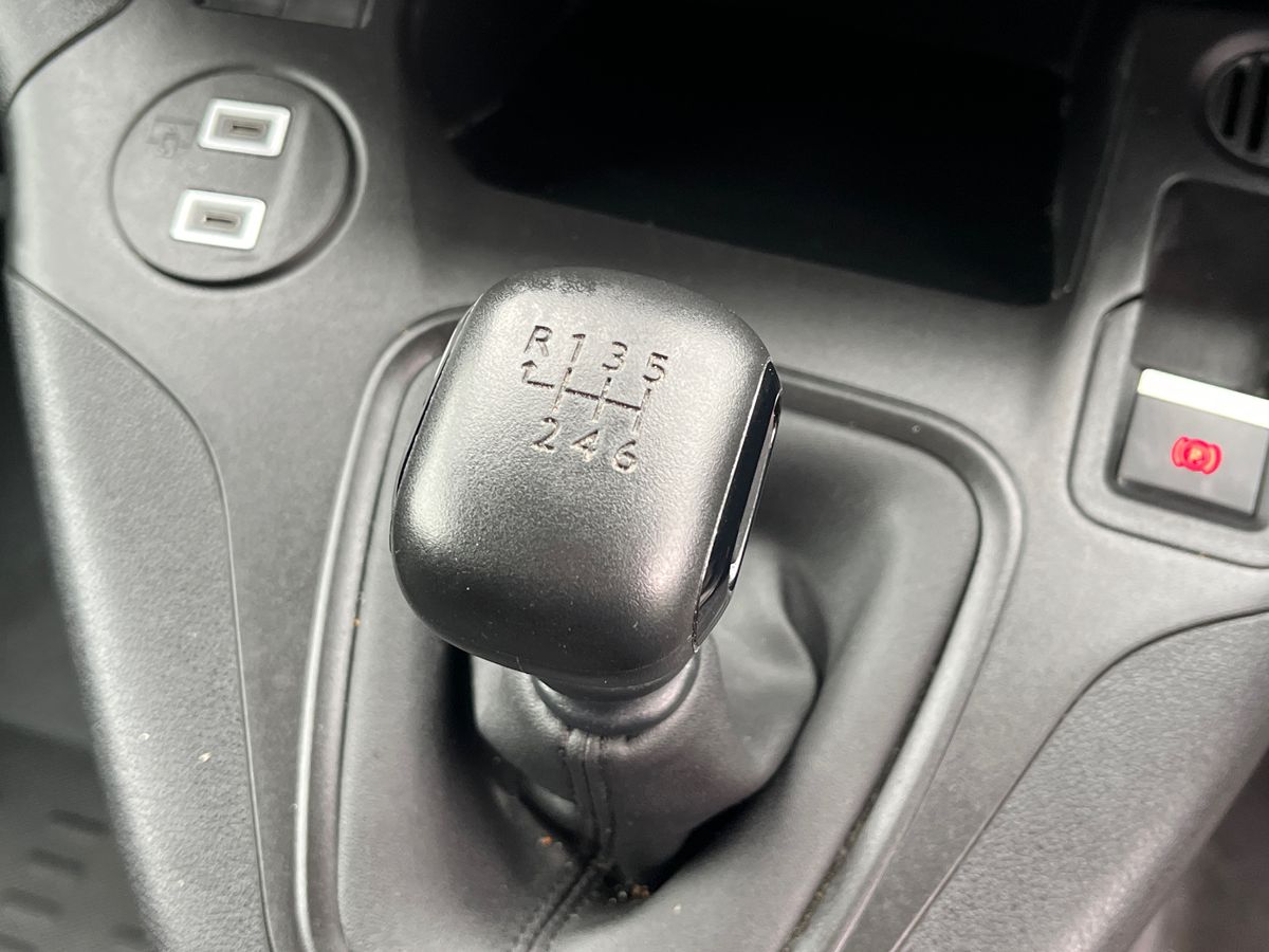 Vehicle 28
