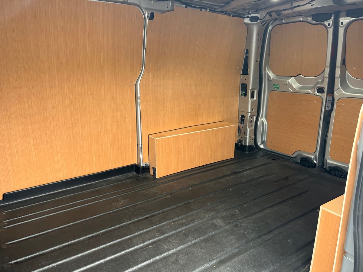 Used Ford E-Transit 2025 for sale - 76197861: Photo 10