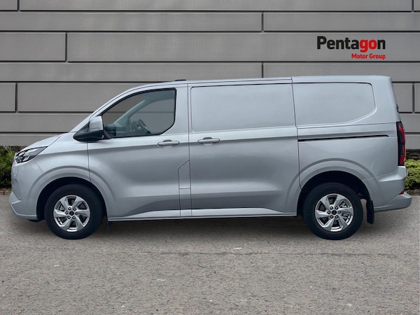 Used Ford E-Transit 2025 for sale - 76197861: Photo 14