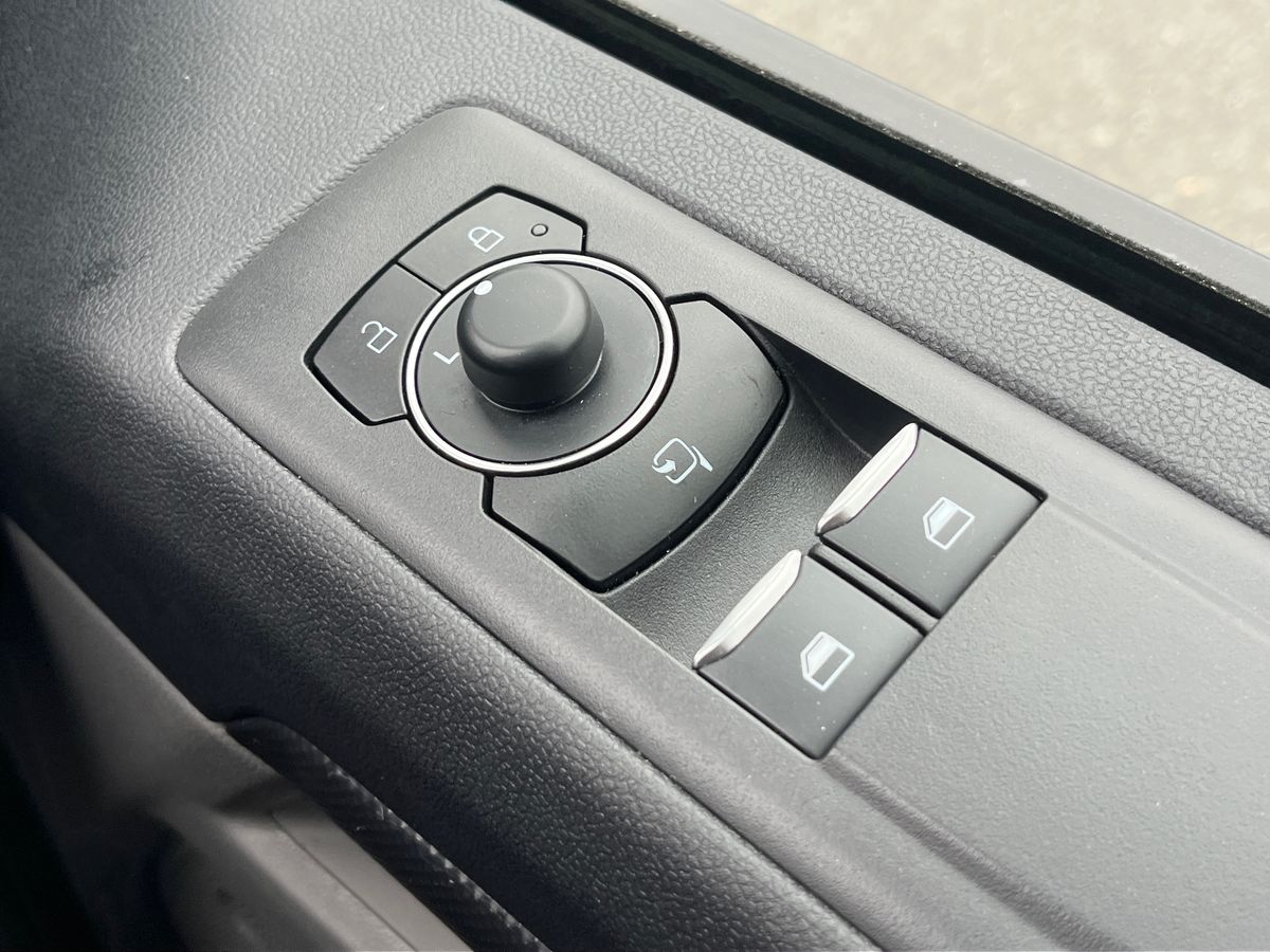 Used Ford E-Transit 2025 for sale - 76197861: Photo 25