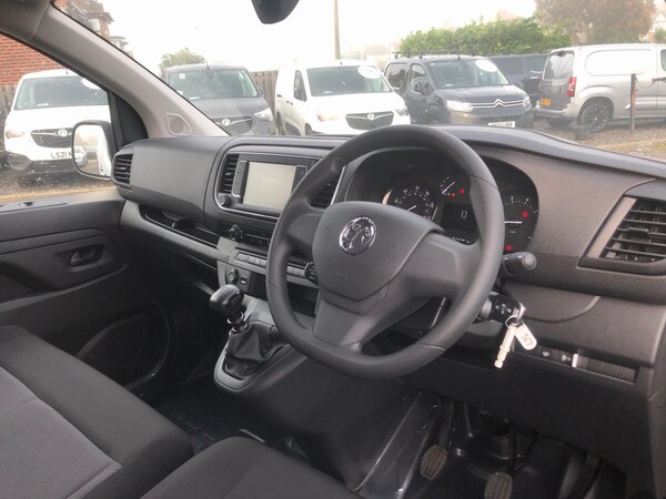 Used Vauxhall Vivaro 2023 for sale - 68744972: Photo 4