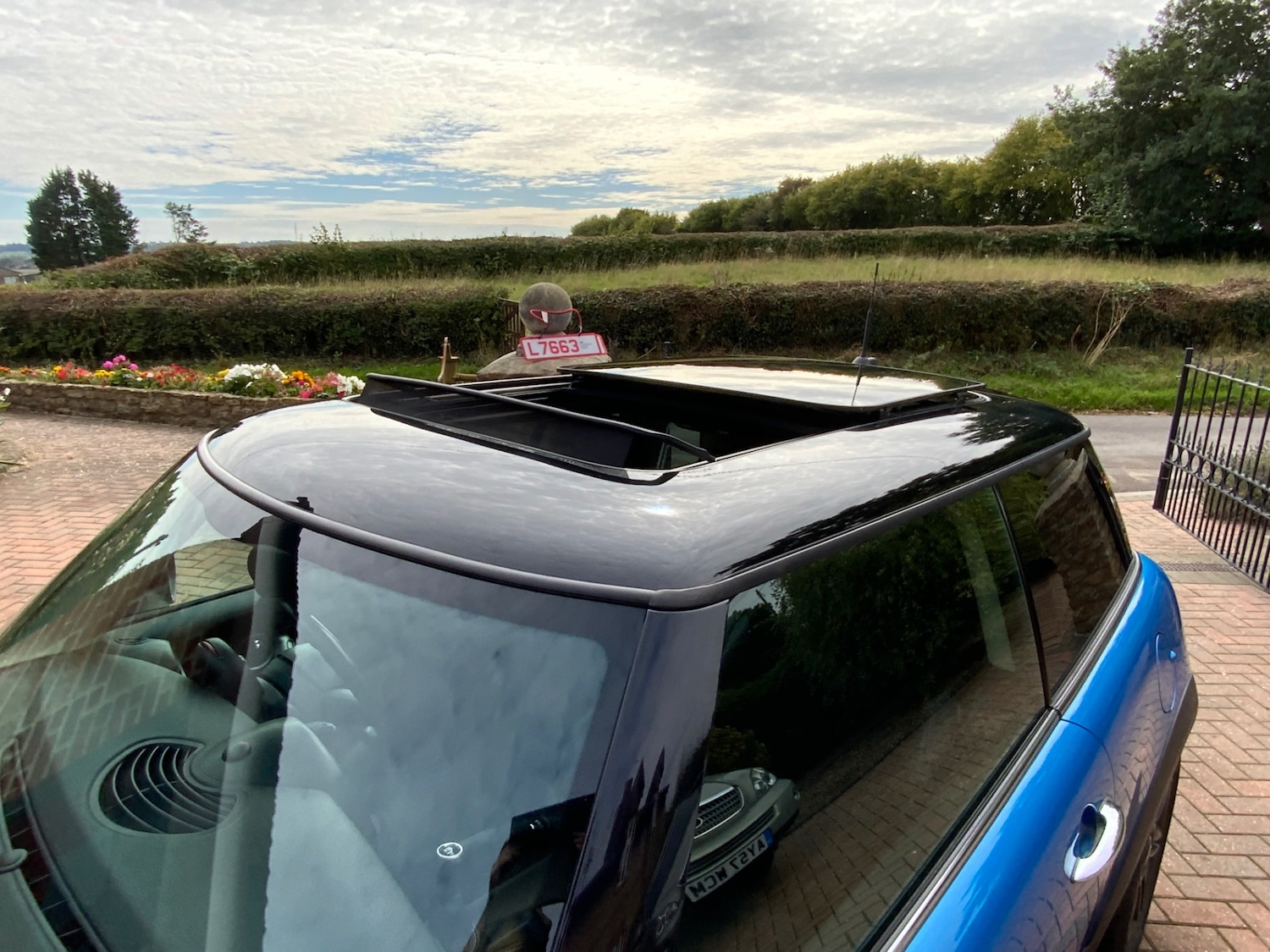 Used MINI Hatch 2011 for sale - 76383401: Photo 19