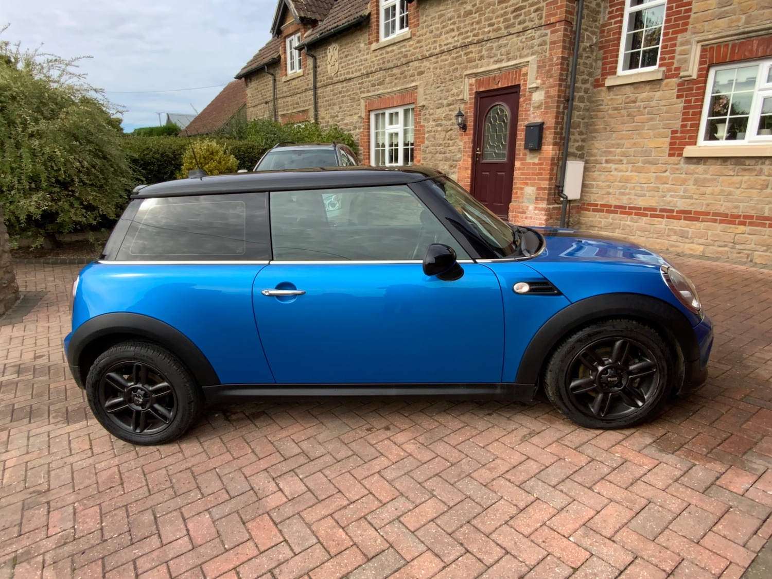 Used MINI Hatch 2011 for sale - 76383401: Photo 4