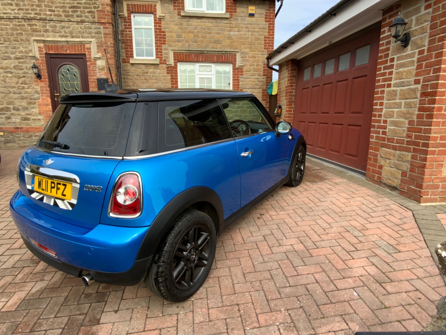 Used MINI Hatch 2011 for sale - 76383401: Photo 5