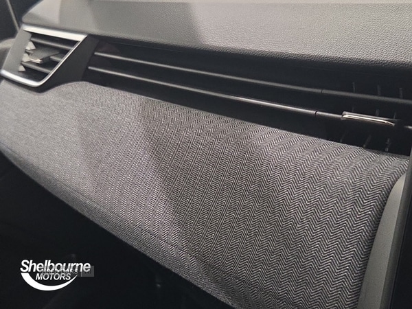 Used Renault Clio 2025 for sale - 77321195: Photo 17