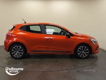 Used Renault Clio 2023 for sale - 79742223: Photo