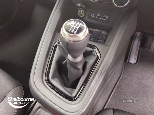 Used Renault Clio 2025 for sale - 76359270: Photo 32