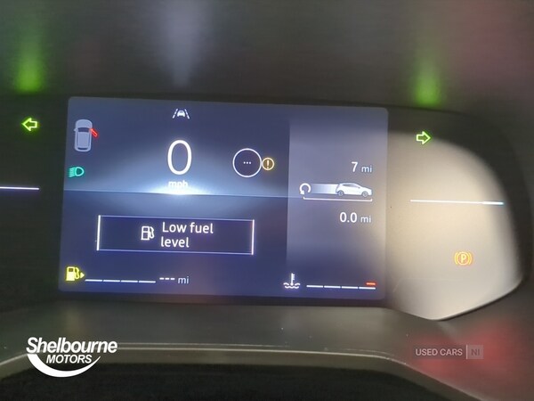 Used Renault Clio 2025 for sale - 76359270: Photo 5