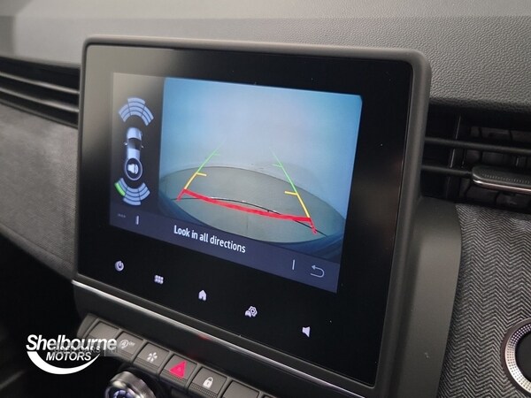 Used Renault Clio 2025 for sale - 77359531: Photo 40