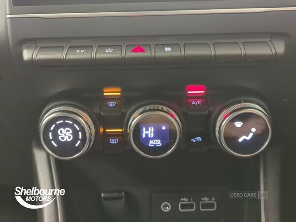 Used Renault Captur 2023 for sale - 76284547: Photo 28
